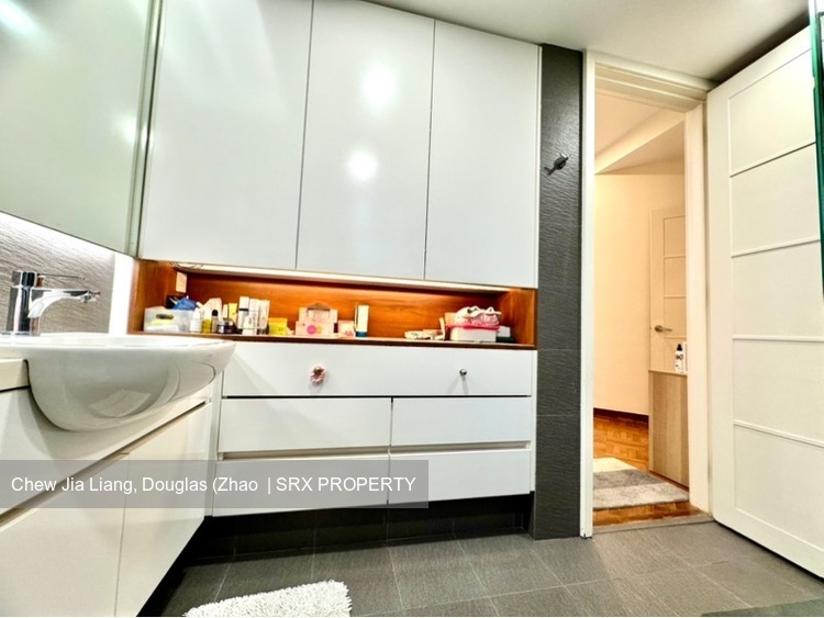 Hillington Green (D23), Condominium #490202181